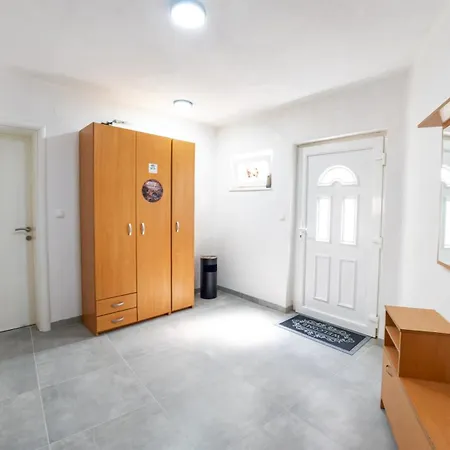 Inter Holidays Daire Mostar